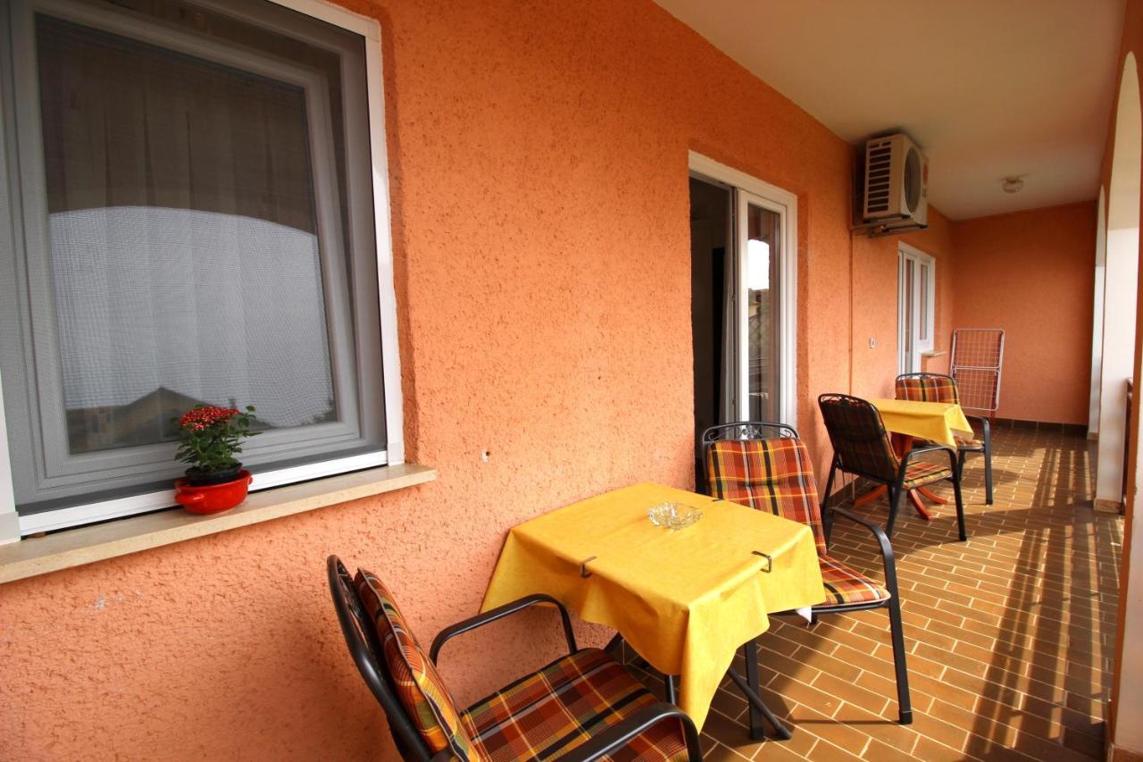 Irena Ap4 Apartment Novigrad  Exterior photo